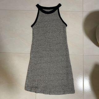 GREY KNITTED DRESS