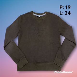 (Category: ) located in . Submitted by kaydenwardrobe (Listing ID 1127875376, Image 1). Description: .