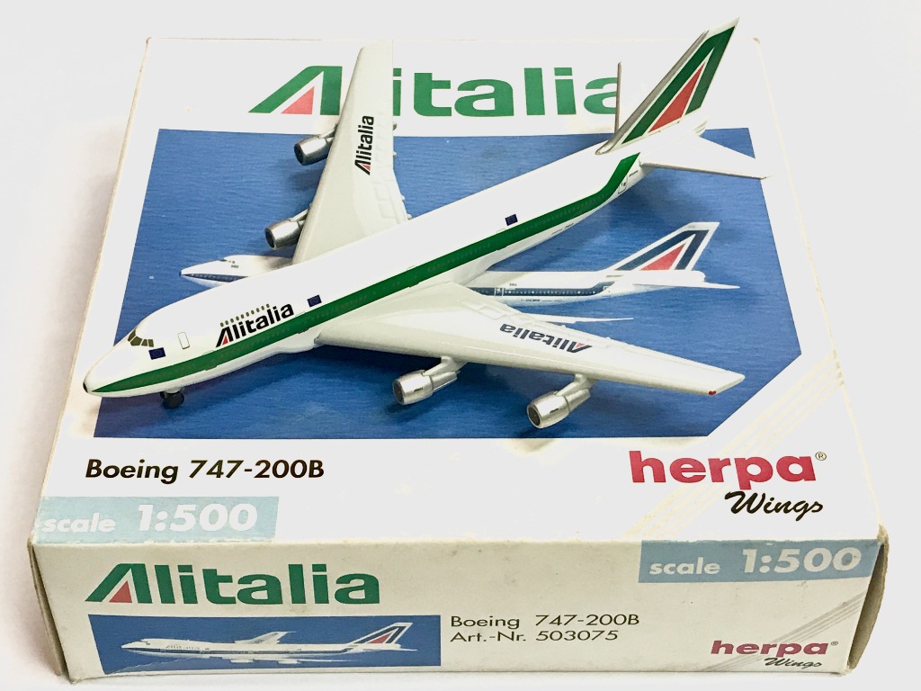 Boeing 747-200b Alitalia Herpa 503075 1:500 