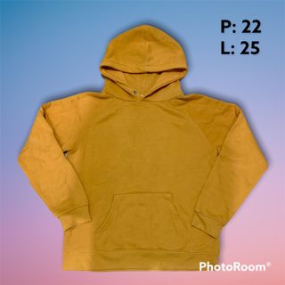 (Category: ) located in . Submitted by kaydenwardrobe (Listing ID 1127886953, Image 1). Description: .