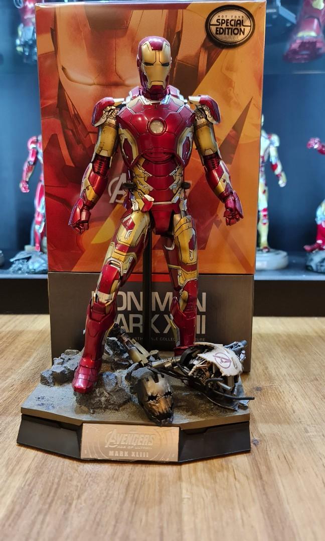 Hot Toys Iron Man Mk 43 Age Of Ultron Hobbies Toys Toys Games On Carousell