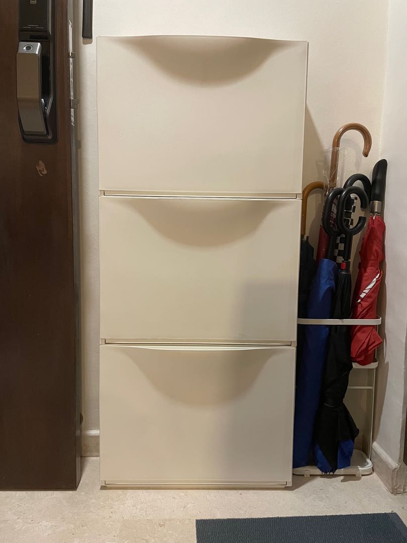 Ikea shop trones white
