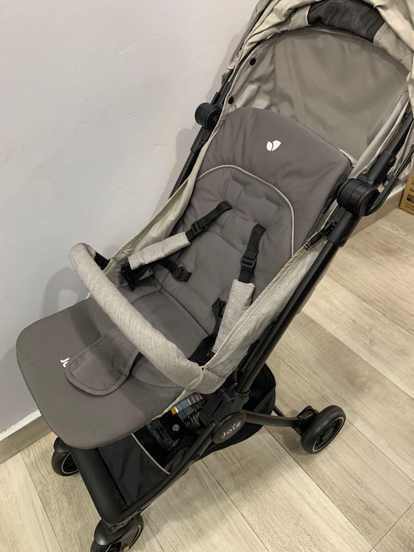 Joie Pact Stroller in Dark Pewter