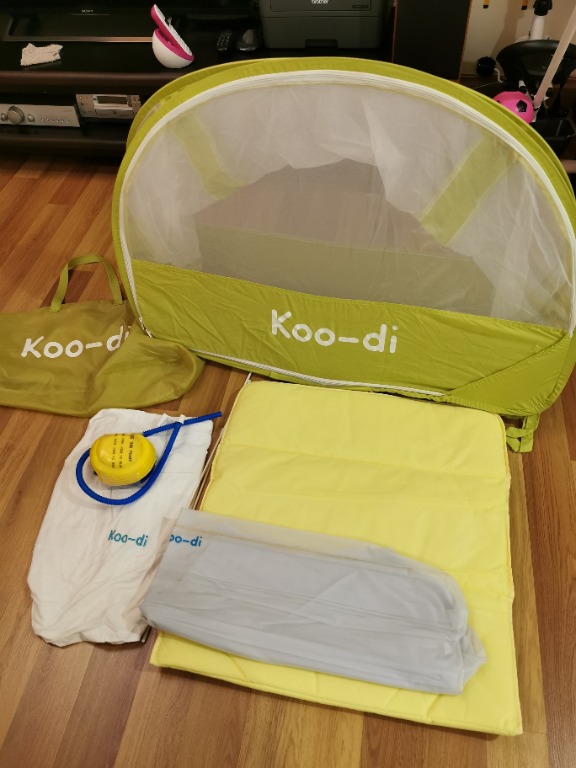 Koodi Pop Up Travel Bubble Cot, Babies & Kids, Baby Nursery & Kids