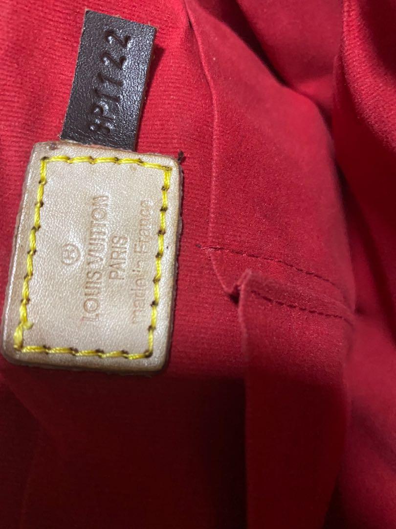 Louis Vuitton karipap, Women's Fashion, Bags & Wallets, Purses & Pouches on  Carousell