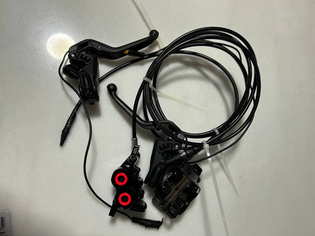 Magura MT5e Hydraulic Brakes (Ebike and Escooter), Sports Equipment