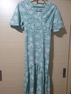 (Category: ) located in . Submitted by clothesforgrab (Listing ID 1127870585, Image 1). Description: .