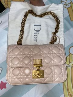（分類：）位於 。 由 venus12_20 提交（商品編號 1127861872，圖片 1）。簡介： 。