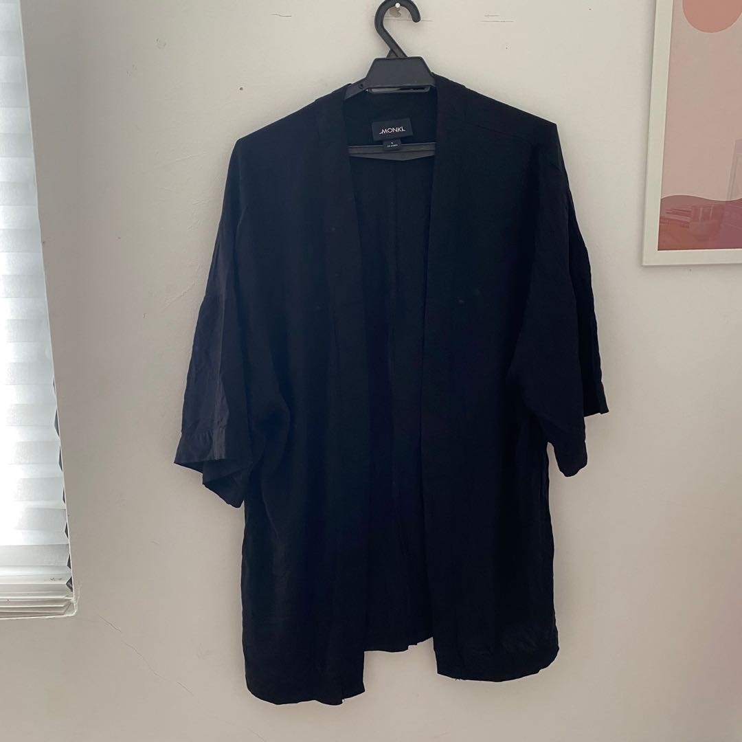 Taehyung 2025 h&m kimono