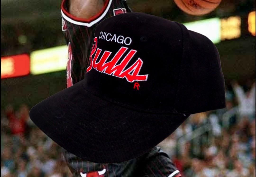 NBA Chicago Bulls Dline script Men s Fashion Watches