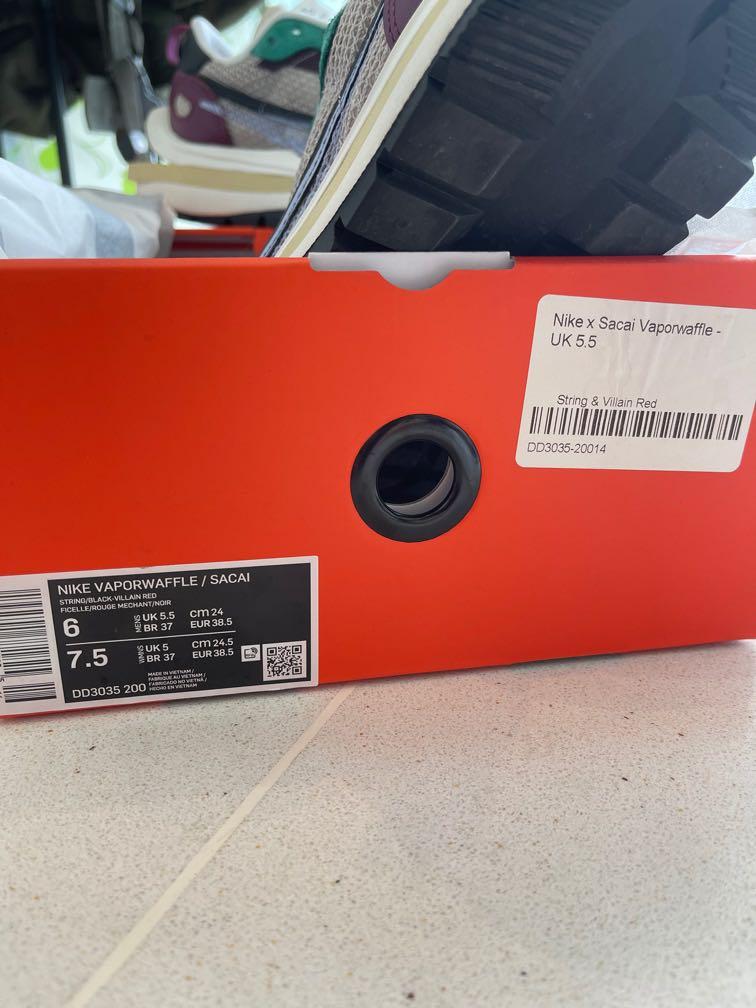 nike x sacai vaporwaffle string & villain red