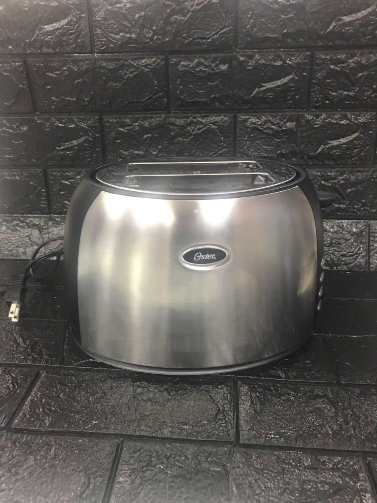 Oster 2 Slice Bread Toaster (Category: Other Kitchen Appliances) located in Pasay City. Submitted by meostore (Listing ID 1127804058, Image 1). Description: 😃😁 PLEASE READ CAREFULLY 🛒 ✅ Good Condition ✅ 110V AND NEEDS STEP DOWN TRANSFORMER ✅ US QUALITY AND BRAND ✅ WITH BOX ✅ NO ISSUE UNLESS STATED IN THE POST ‼️ PM FOR MORE DETAILS ‼️.