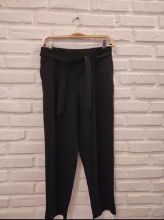 Paper bag pants in Black