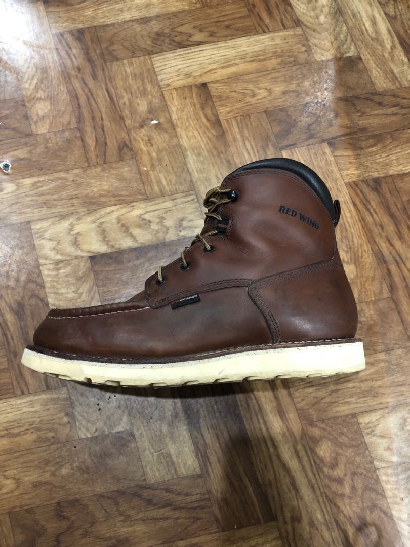 Red wing flat sole hot sale boots
