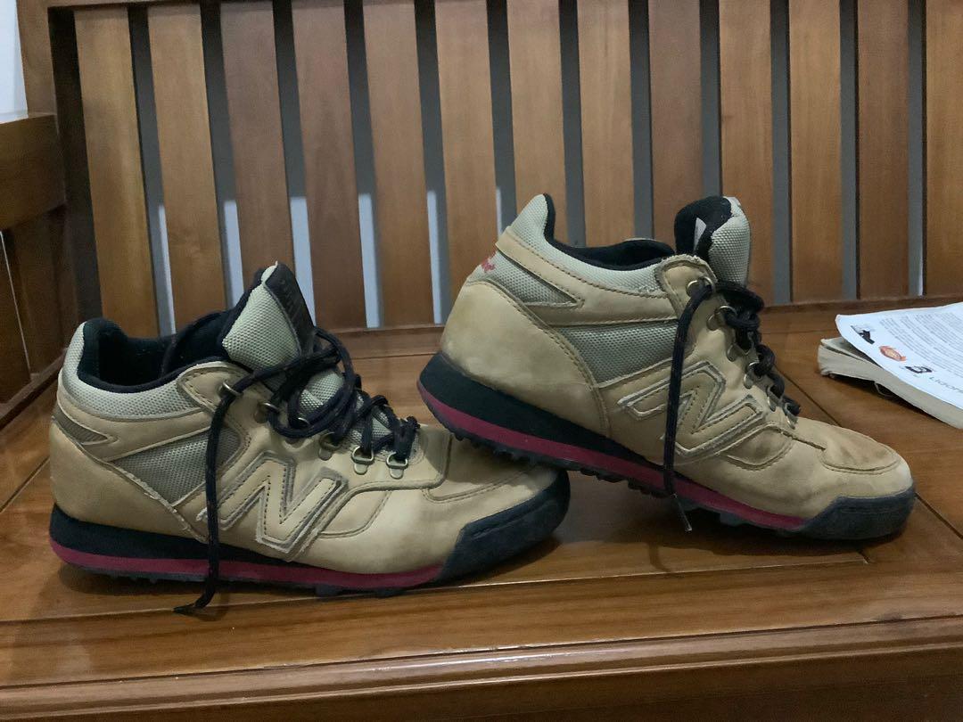 Harga sepatu new balance 710 2025