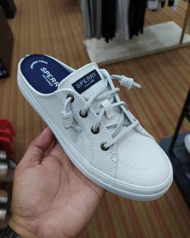 Sperry crest outlet mule sneaker