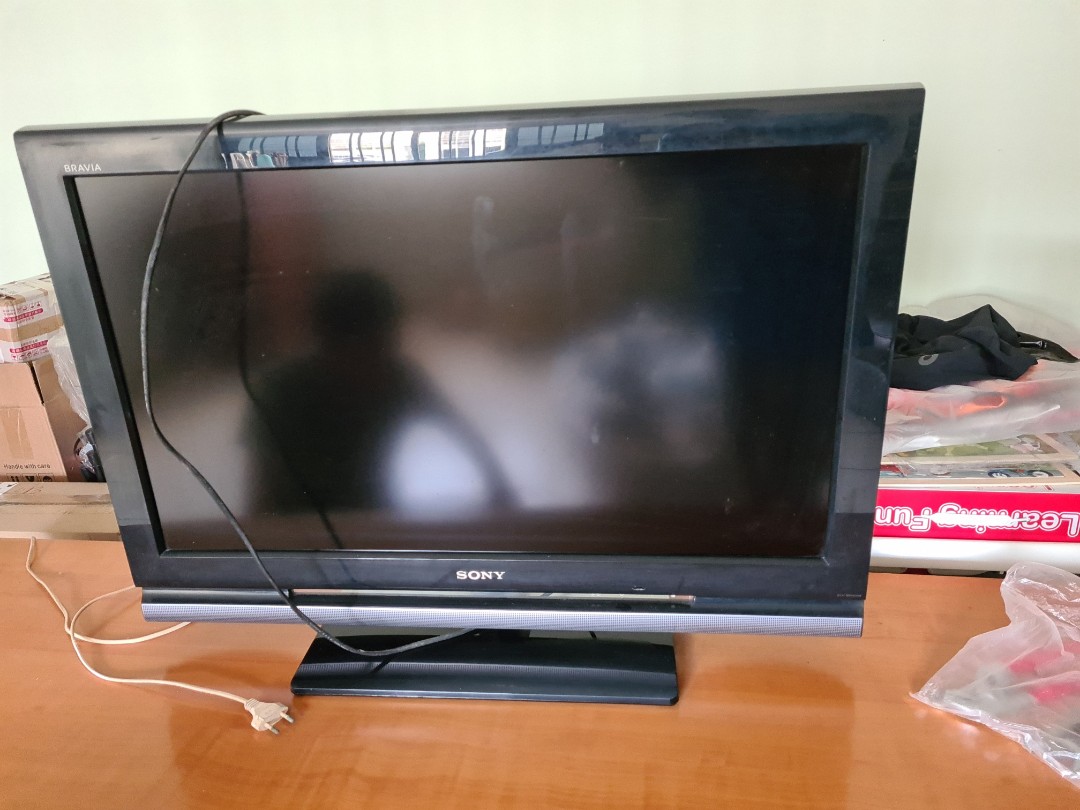 Spoiled TV, TV & Home Appliances, TV & Entertainment, TV on Carousell