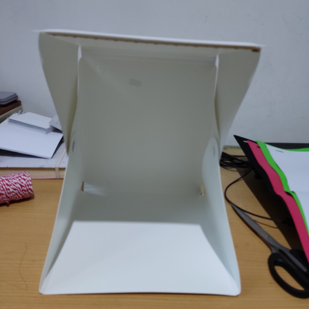 Studio Foto Mini Box, Fotografi di Carousell