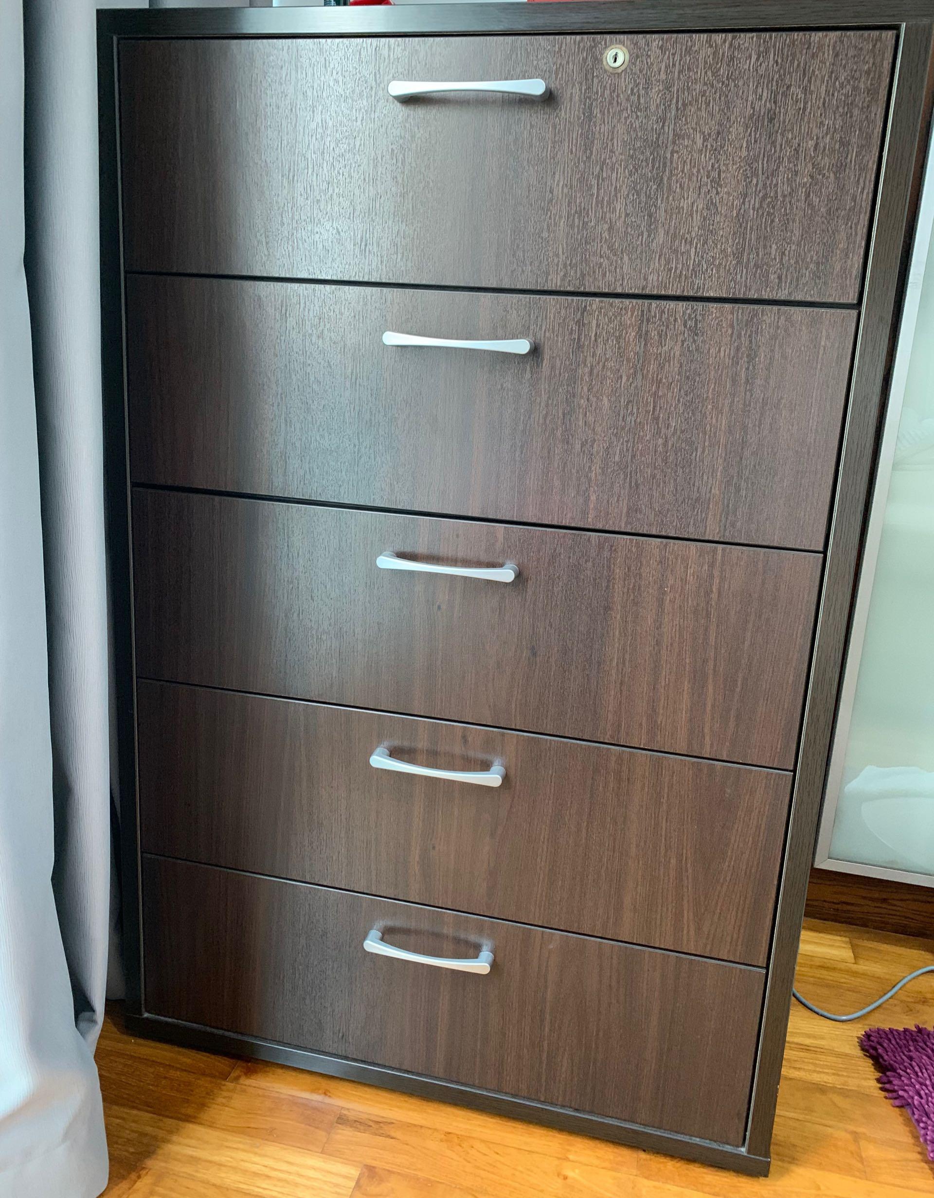 Vhive chest best sale of drawers