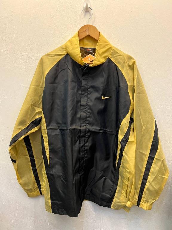 Gold sales windbreaker nike