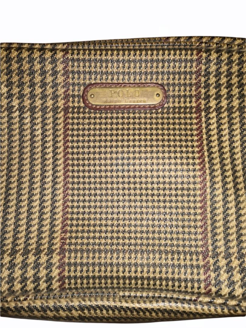 Vintage Polo RL Clutch Bag (Category: Luxury Bags & Wallets) located in Rizal. Submitted by rcthriftcollection (Listing ID 1127782072, Image 3). Description: Vintage Polo Ralph Lauren Clutch Bag Legit/Authentic/Original💯 Dimes: 10x7 See pic details Issue dirt stain inside & Minimal issue on last pic 1.5+sf.