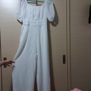 (Category: ) located in . Submitted by clothesforgrab (Listing ID 1127874679, Image 1). Description: .
