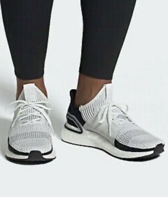 Ultra boost 19 shop panda on feet
