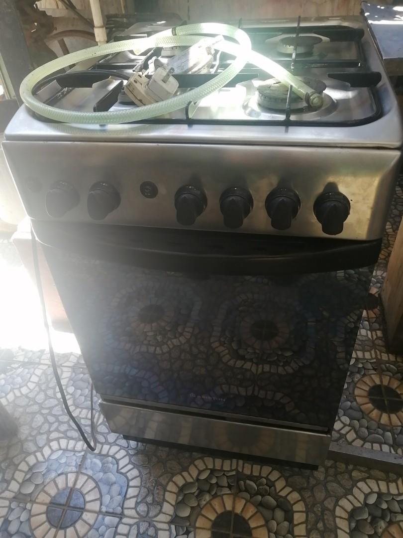 Ariston gas range and oven, Furniture & Home Living, Furniture, Other Home Furniture on Carousell
