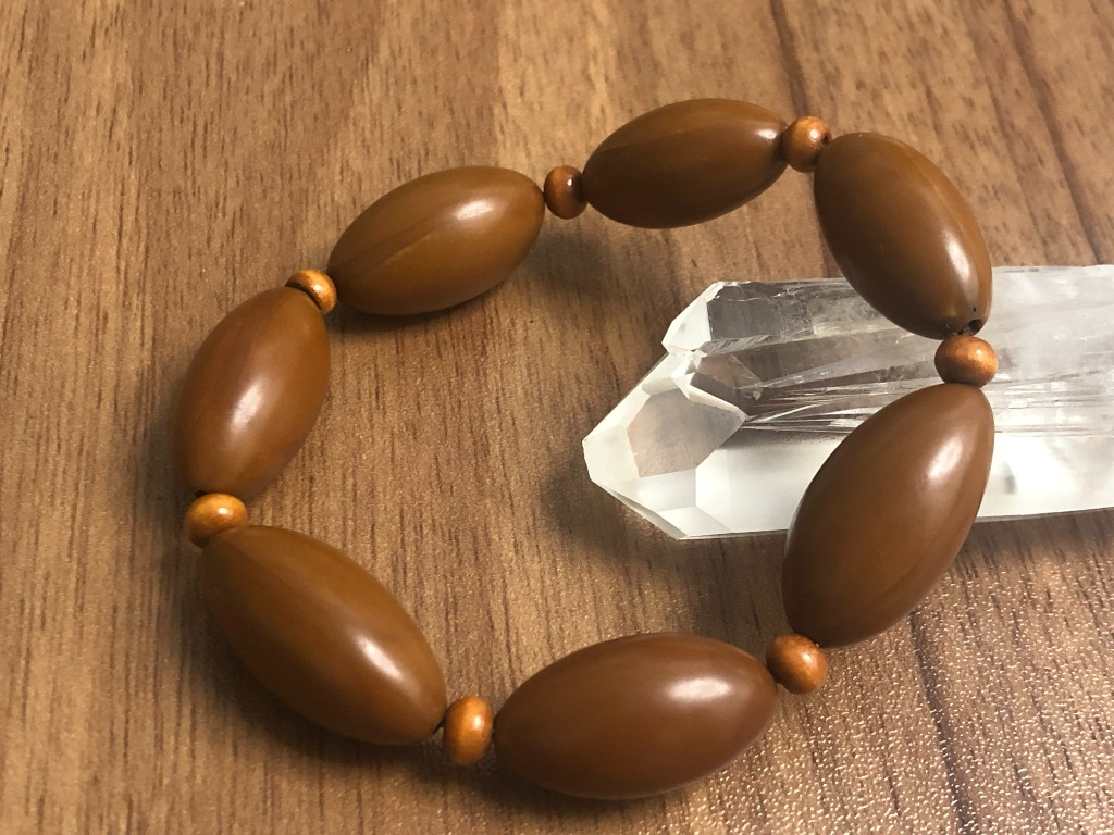 B1986 10 天然橄欖核手串13 5mm 沉香 文莱 油脂 念珠 佛珠 風水 健康 財運 招財 偏財 禮物 開運 男裝 手錶及配件 珠寶 Carousell