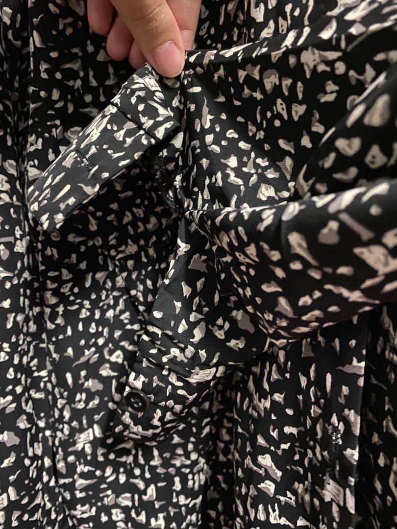 Basic Blouse (EverydayMode) (Category: Blouses) located in Butterworth. Submitted by balkhishh (Listing ID 1128055859, Image 2). Description: Used one time for nlu, then not for anymore due to pregnancy’s. S to small M can fit nicely. Need to clear storage.