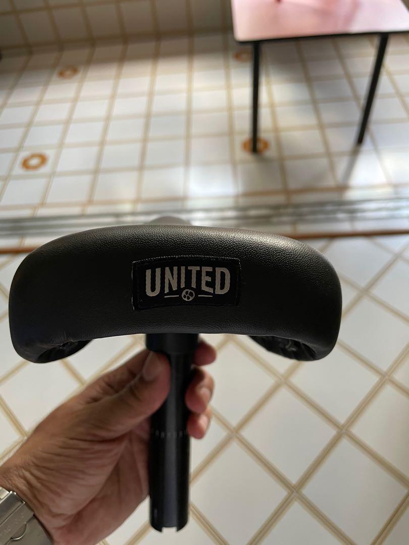 BMX United seat with post