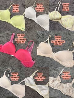 (Kategori: ) berada di . Dikirim oleh secondhandz16 (ID iklan 1128000436, Gambar 1). Deskripsi: .