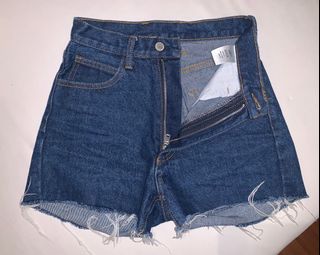 (Category: ) located in . Submitted by mishan (Listing ID 1127922274, Image 1). Description: .