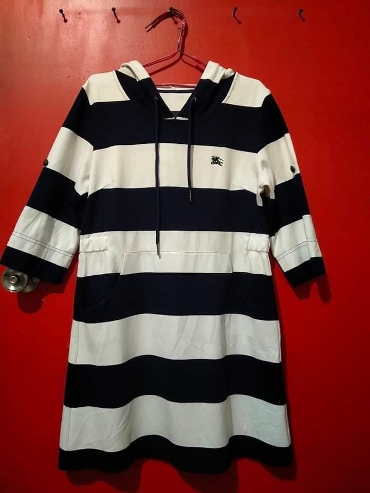 Burberry top hoodie dress