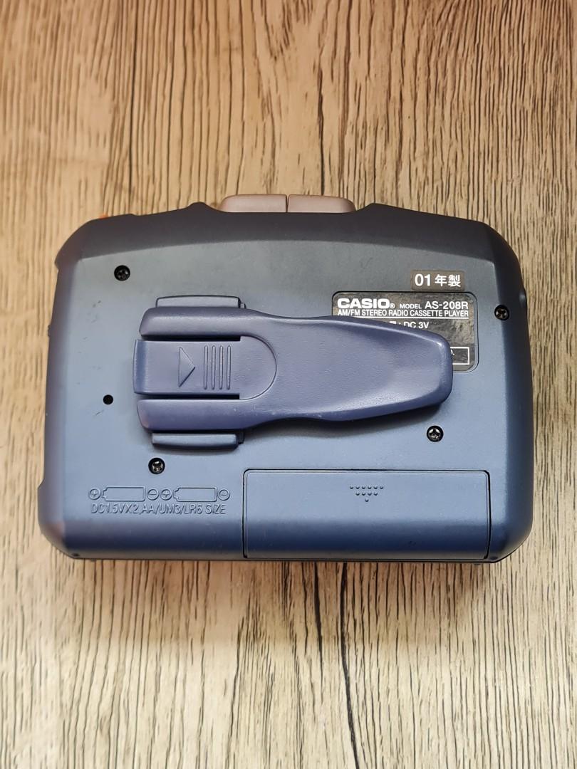 Casio Walkman As-320r Stereo Cassette Player With Radio FM/AM With Belt Clip