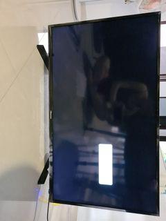 Hisense TV 40 inch