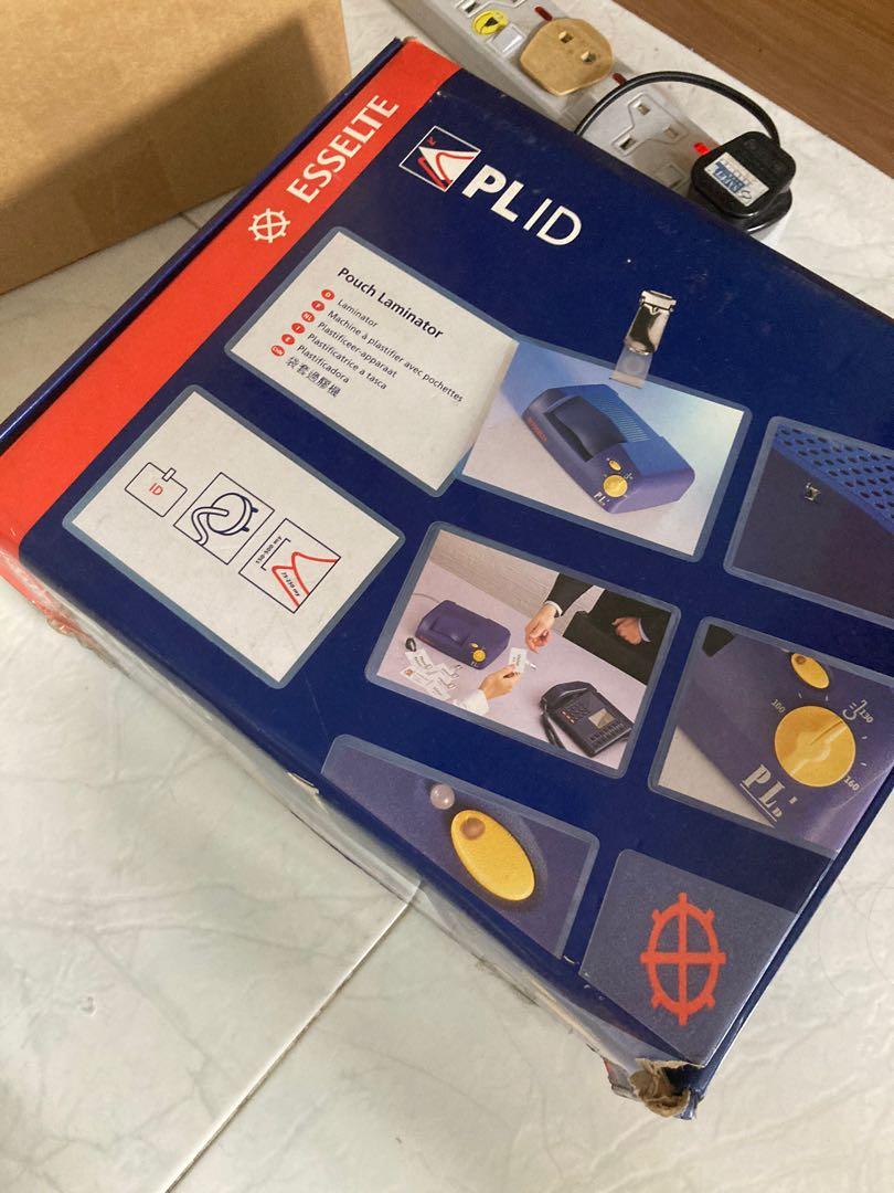 laminator (Category: Office & Business Technology) located in Singapore. Submitted by limlim11 (Listing ID 1127945668, Image 1). Description: haven't been used in a while seems like only for name tag size.