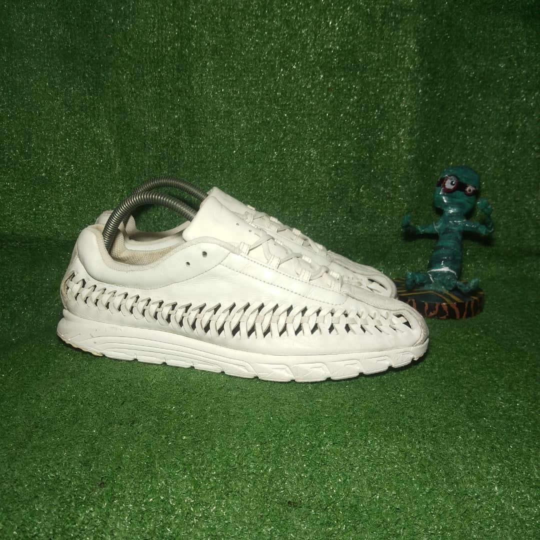 nike epic react flyknit size 11