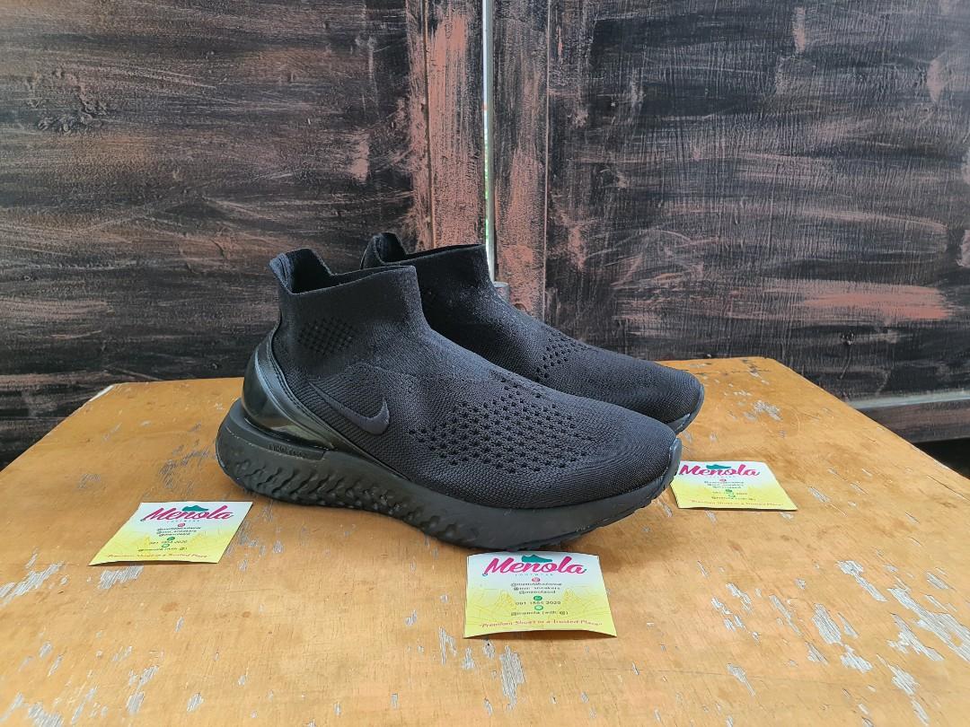 Rise react flyknit triple black deals