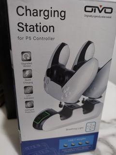 OIVO PS5 controller standing charger