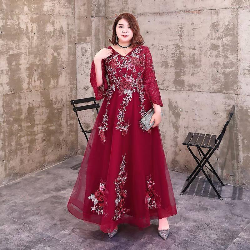Elegant gown top for chubby