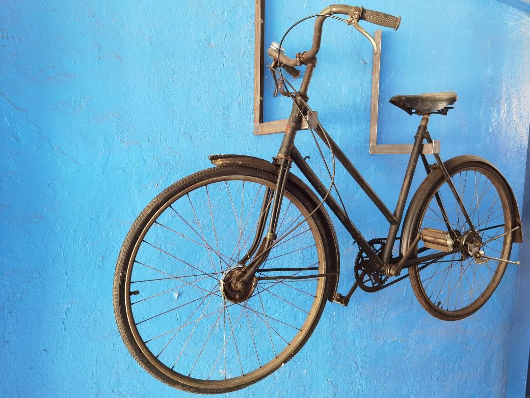 Rocket bicycle shop vintage