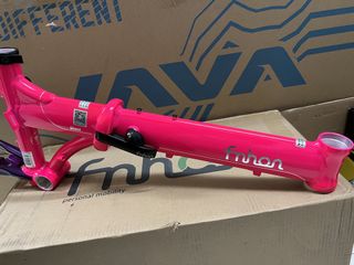 （分類：）位於 。 由 trendybike 提交（商品編號 1128174985，圖片 1）。簡介： 。