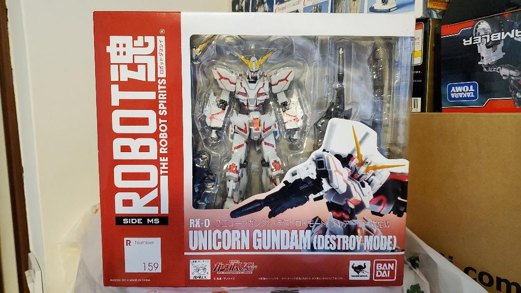 Bandai 1/48 Mega Size Unicorn Gundam - Review