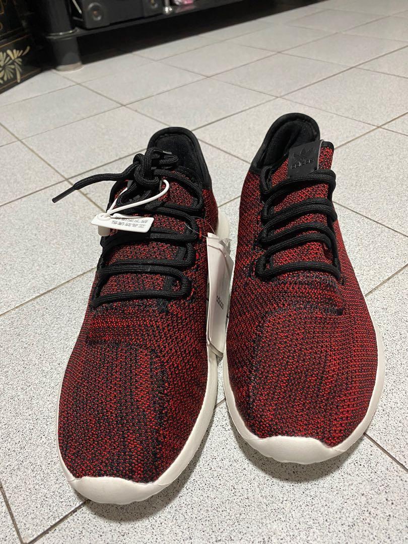 Tubular store shadow red