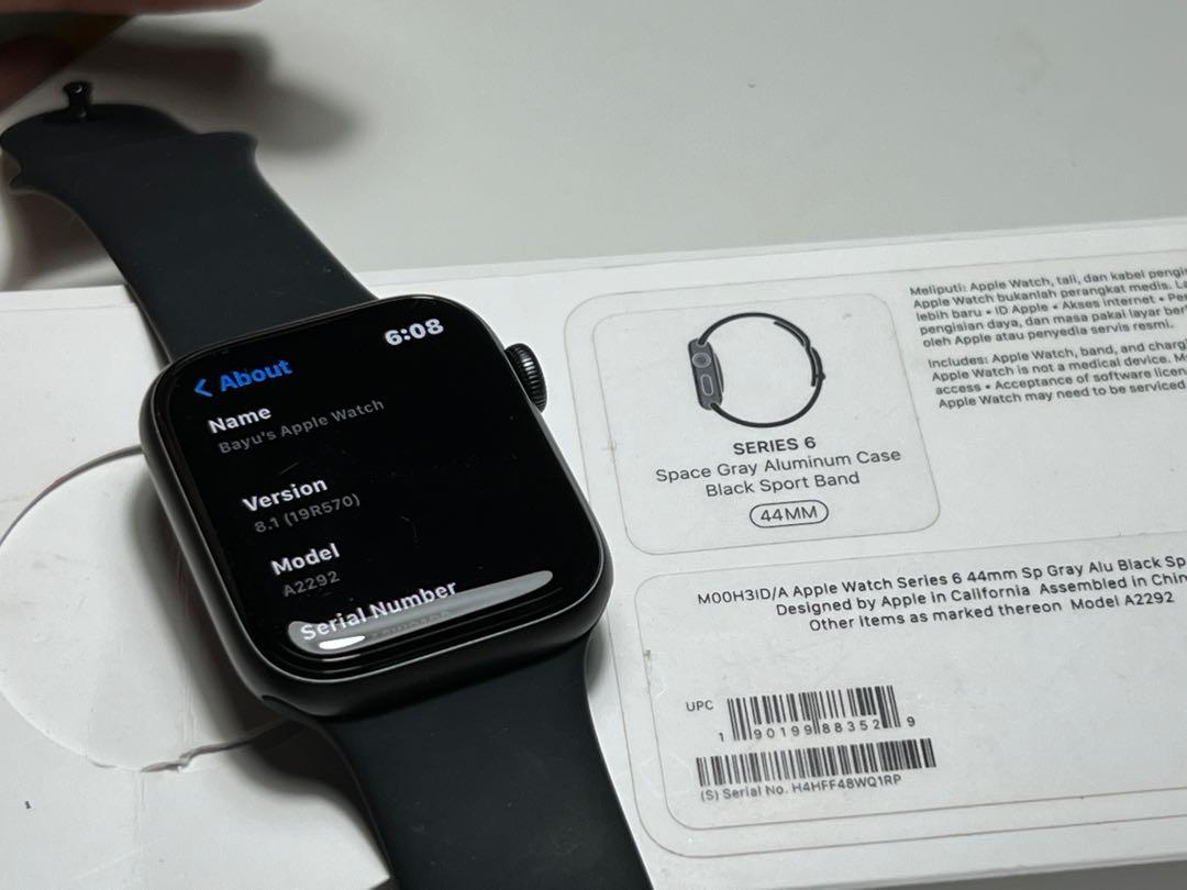 Apple Watch Series 6 44mm, Fesyen Pria, Jam Tangan di Carousell