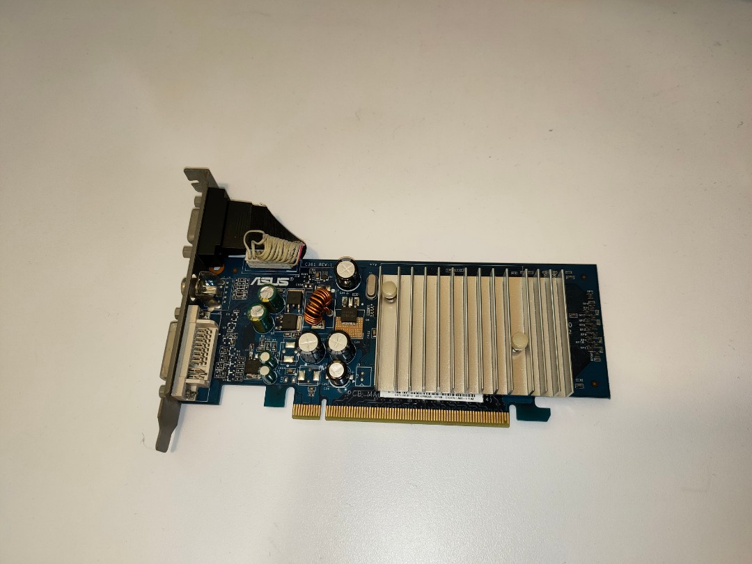 ASUS GeForce 7100GS 512MB 128MB onboard GDDR2 PCI Express x16