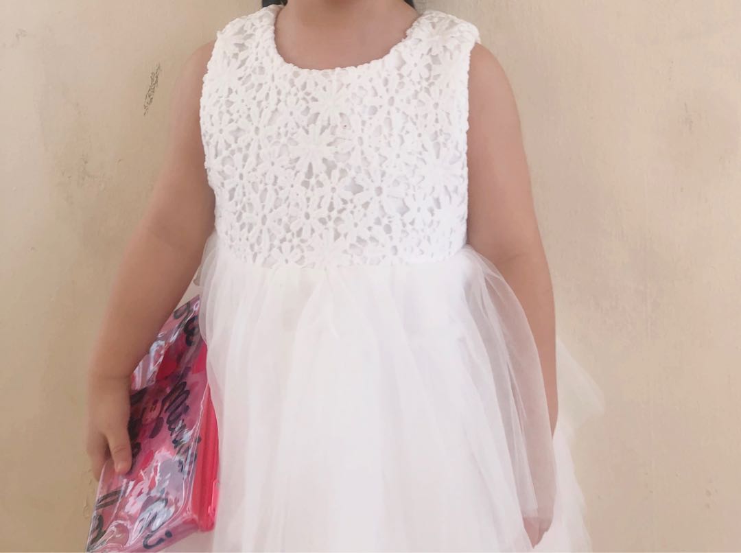 White princess dress for baby girl outlet