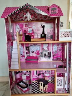 (Category: ) located in . Submitted by twinklelady84 (Listing ID 1128129456, Image 1). Description: .