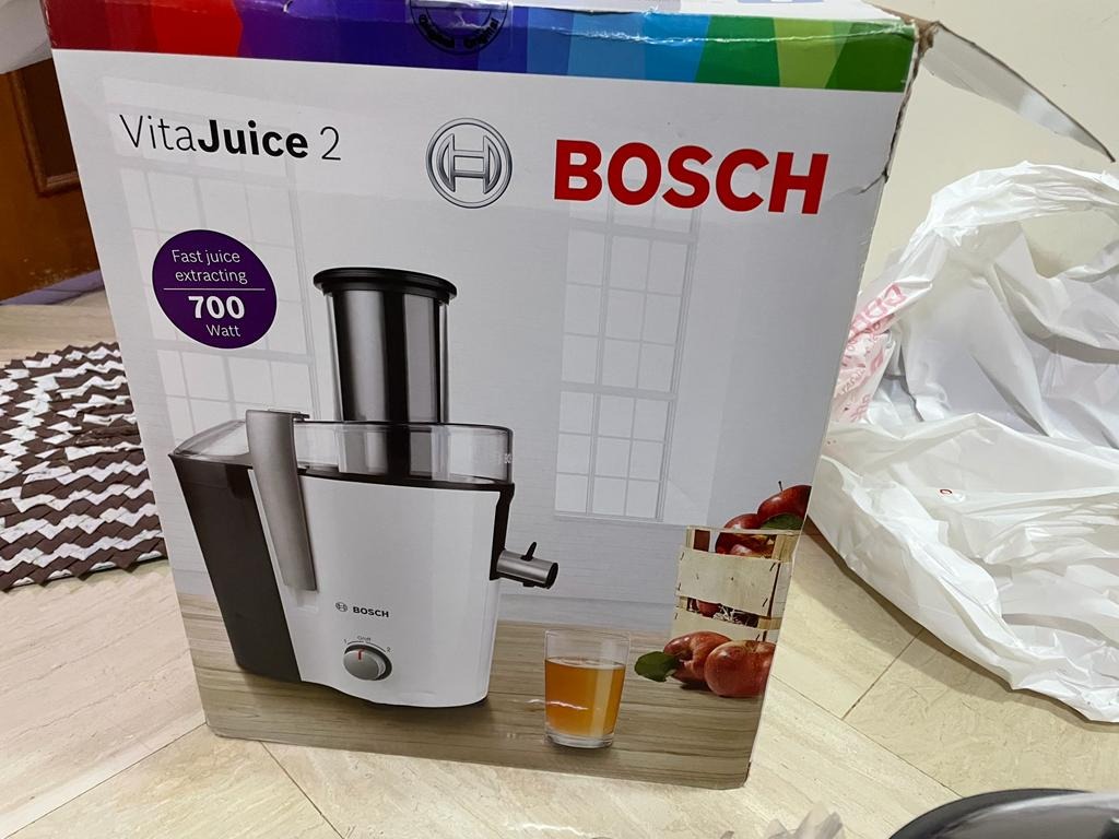 Bosch Centrifugal Juicers, Appliances, Juicer White Home & Grinders Kitchen Carousell TV MES25A0, 700W Juice Appliances, Vita - Blenders on & 2
